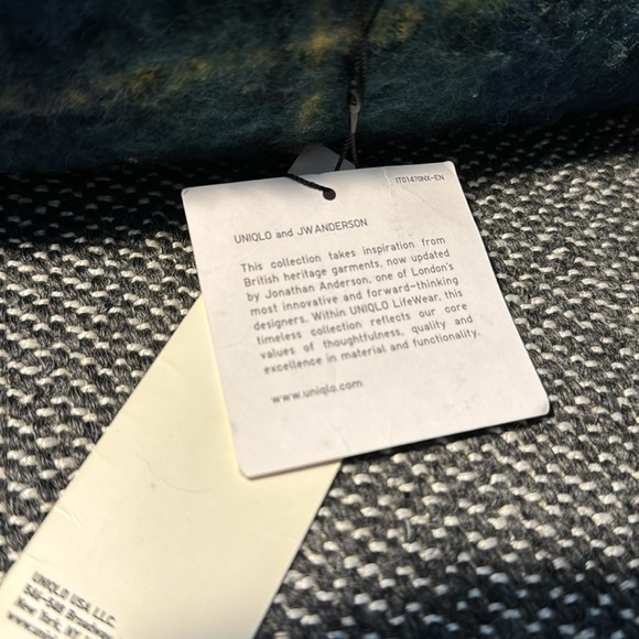 JW Anderson Wool Plaid Cushion Uniqlo - Picture 4 of 10